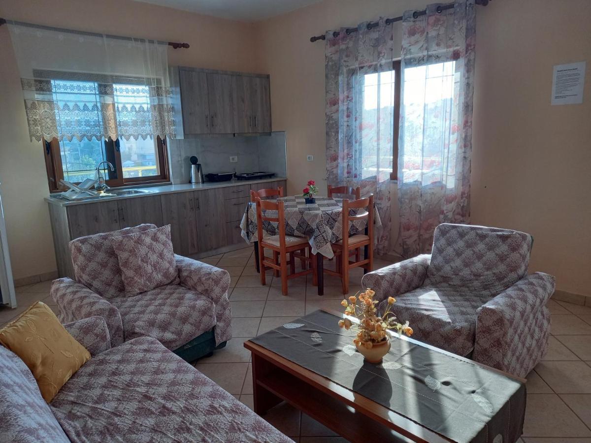 Jonny Guesthouse 사밀 외부 사진