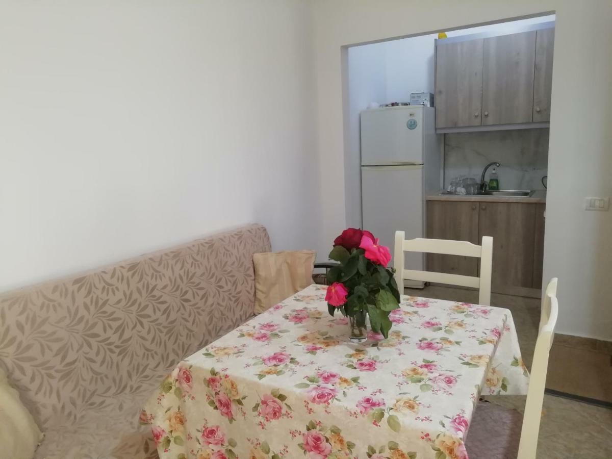 Jonny Guesthouse 사밀 외부 사진