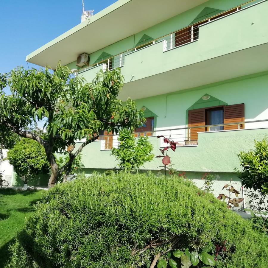 Jonny Guesthouse 사밀 외부 사진